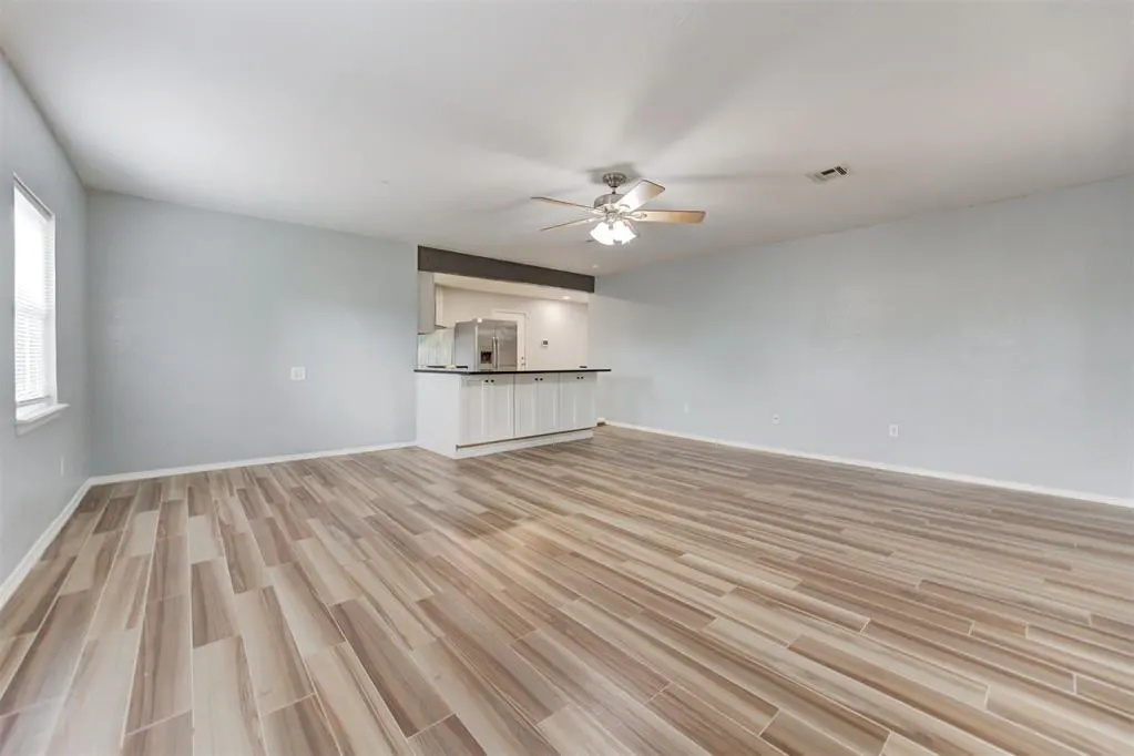 Photo 10 — 705 S Highland Drive, Mustang, OK 73064