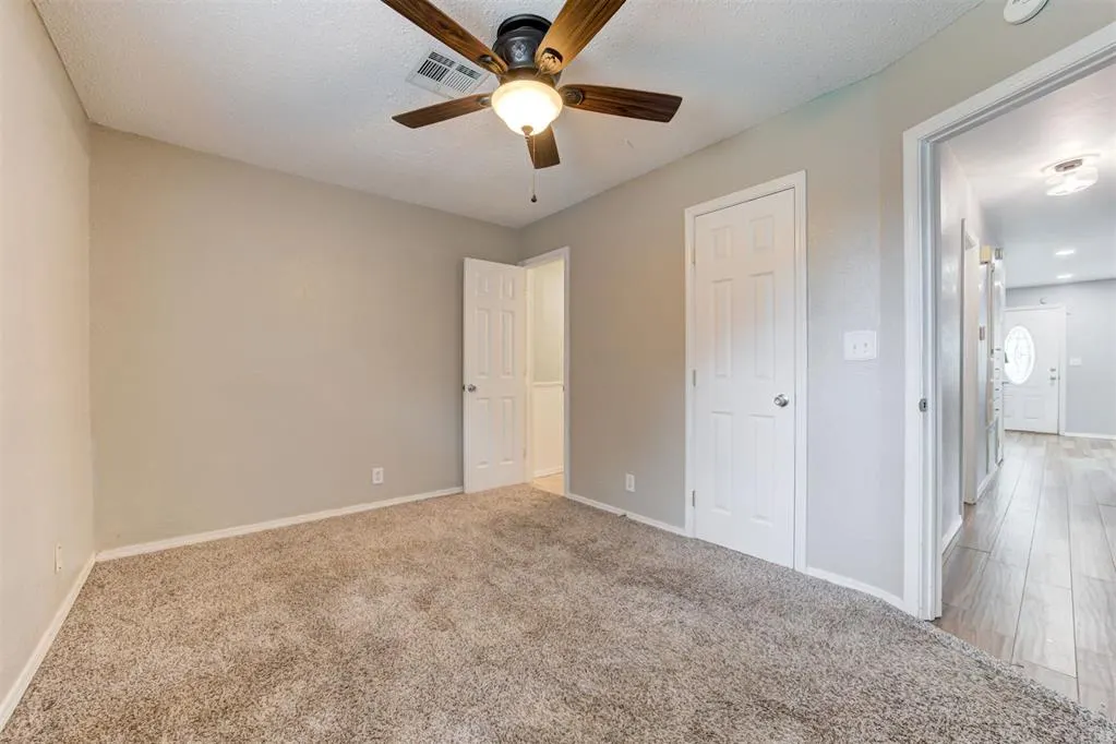 Photo 22 — 705 S Highland Drive, Mustang, OK 73064