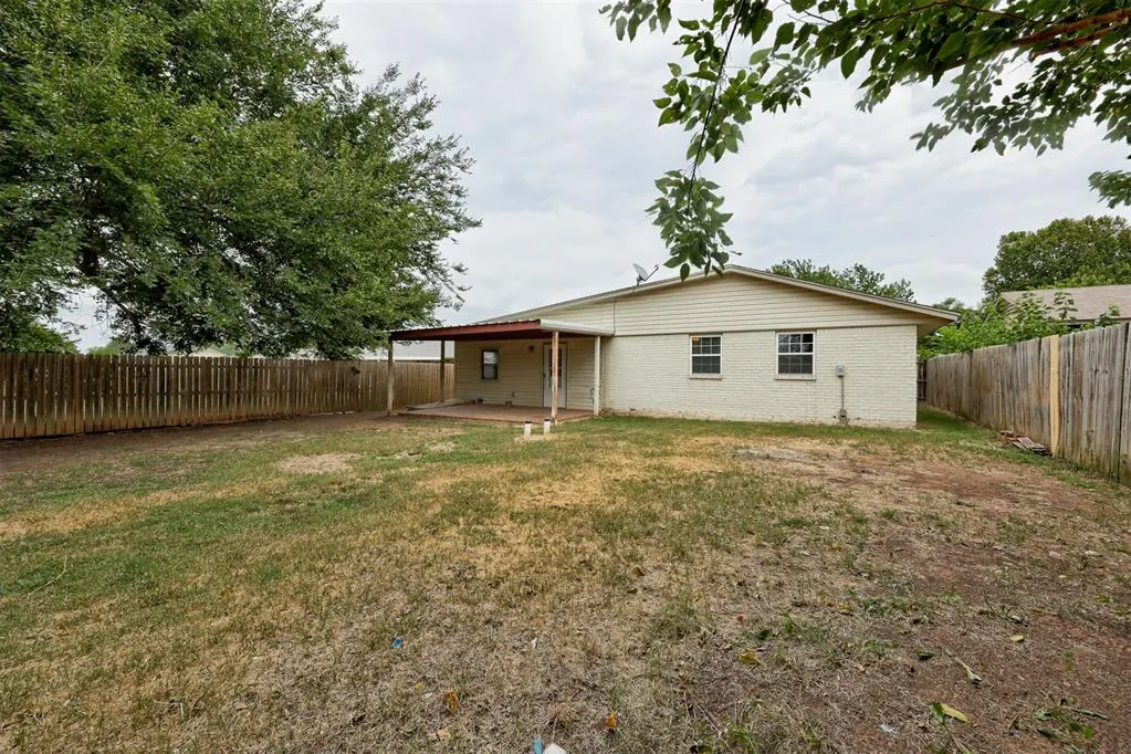 Photo 30 — 705 S Highland Drive, Mustang, OK 73064