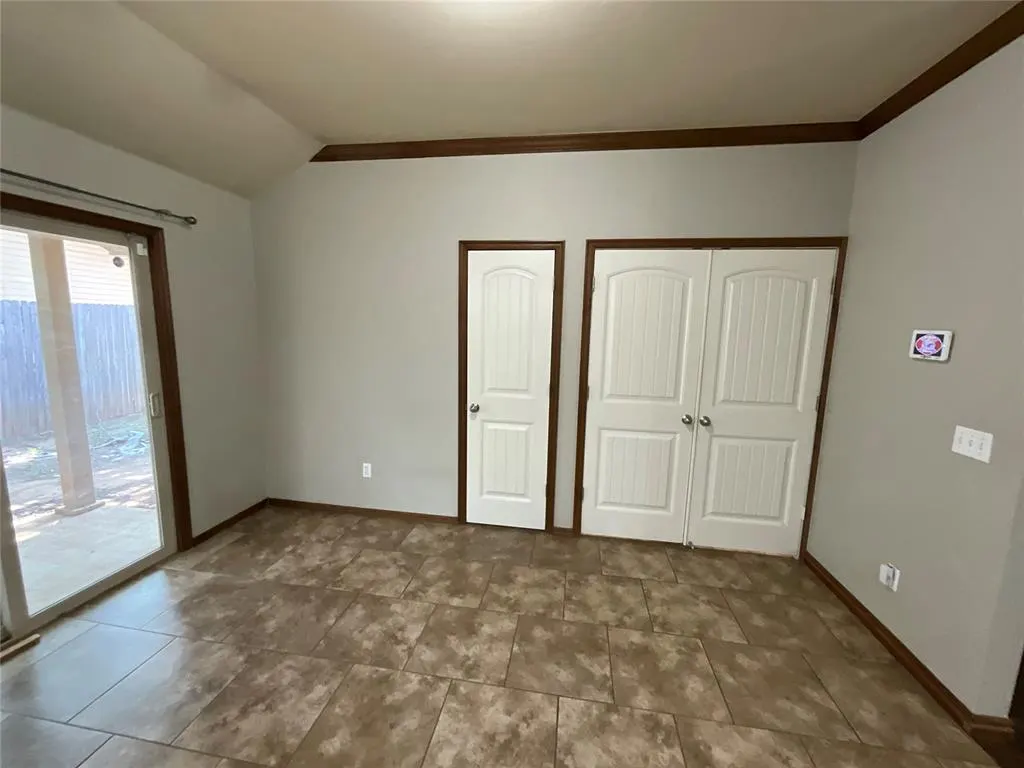 Photo 14 — 401 N 5th Street, Noble, OK 73068