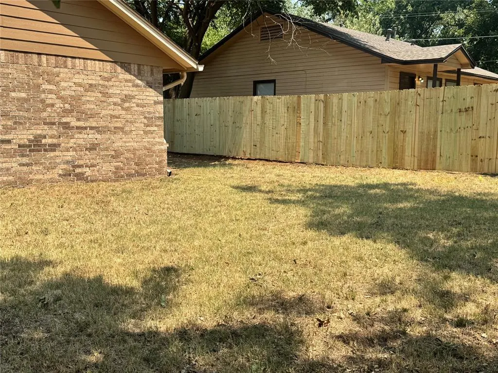 Photo 5 — 401 N 5th Street, Noble, OK 73068