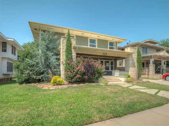Photo 2 — 325 NE 14th Street, Oklahoma City, OK 73104