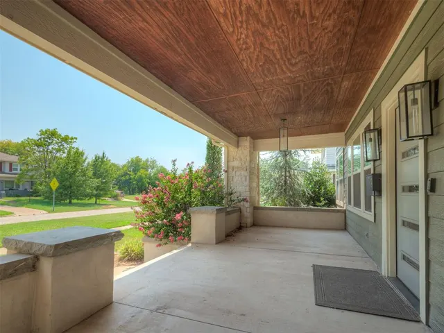 Photo 6 — 325 NE 14th Street, Oklahoma City, OK 73104