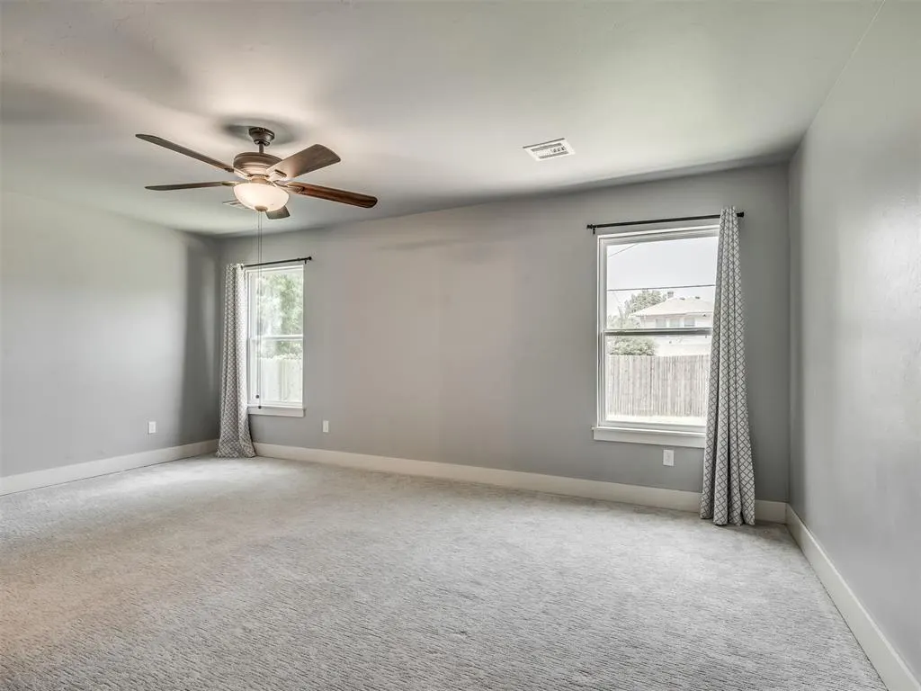 Photo 26 — 325 NE 14th Street, Oklahoma City, OK 73104