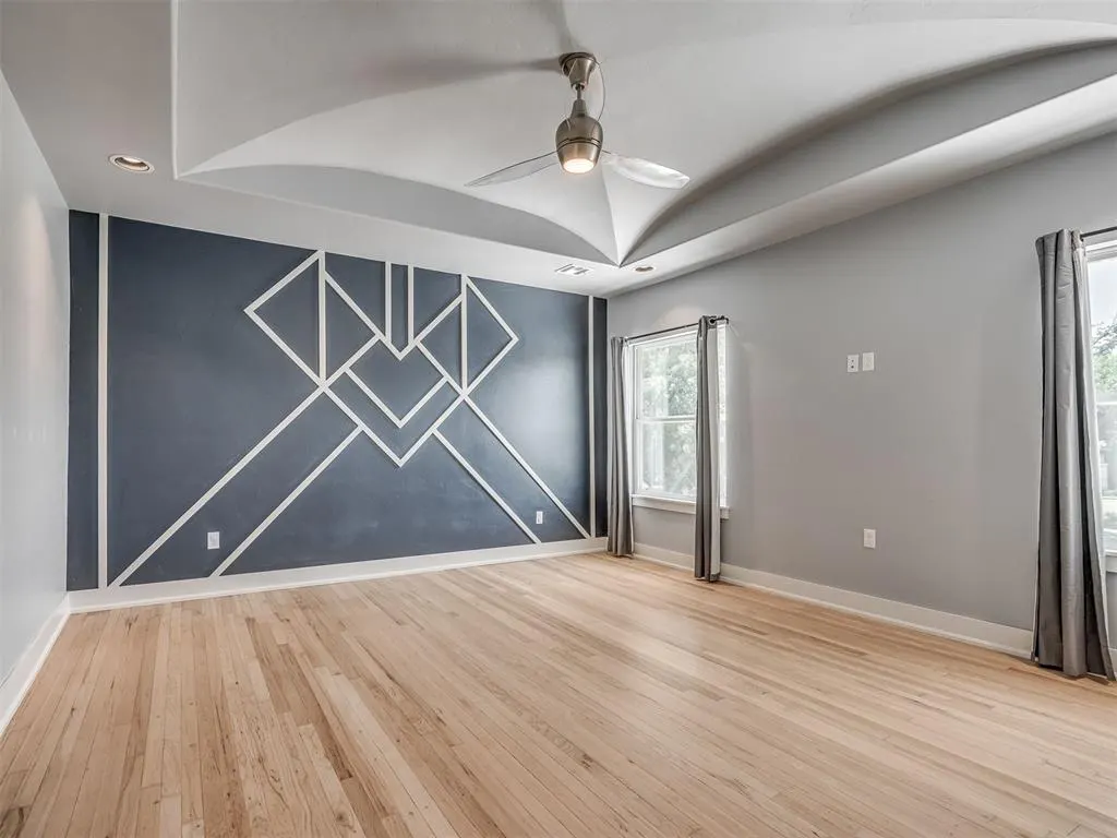 Photo 33 — 325 NE 14th Street, Oklahoma City, OK 73104