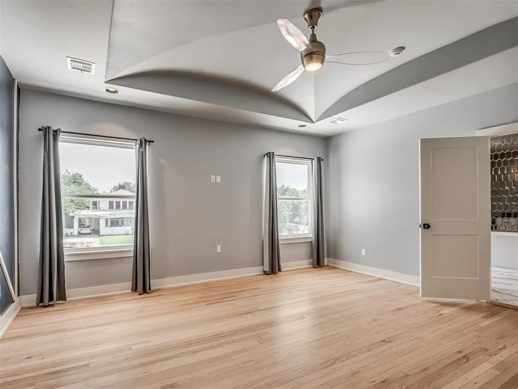 Photo 34 — 325 NE 14th Street, Oklahoma City, OK 73104