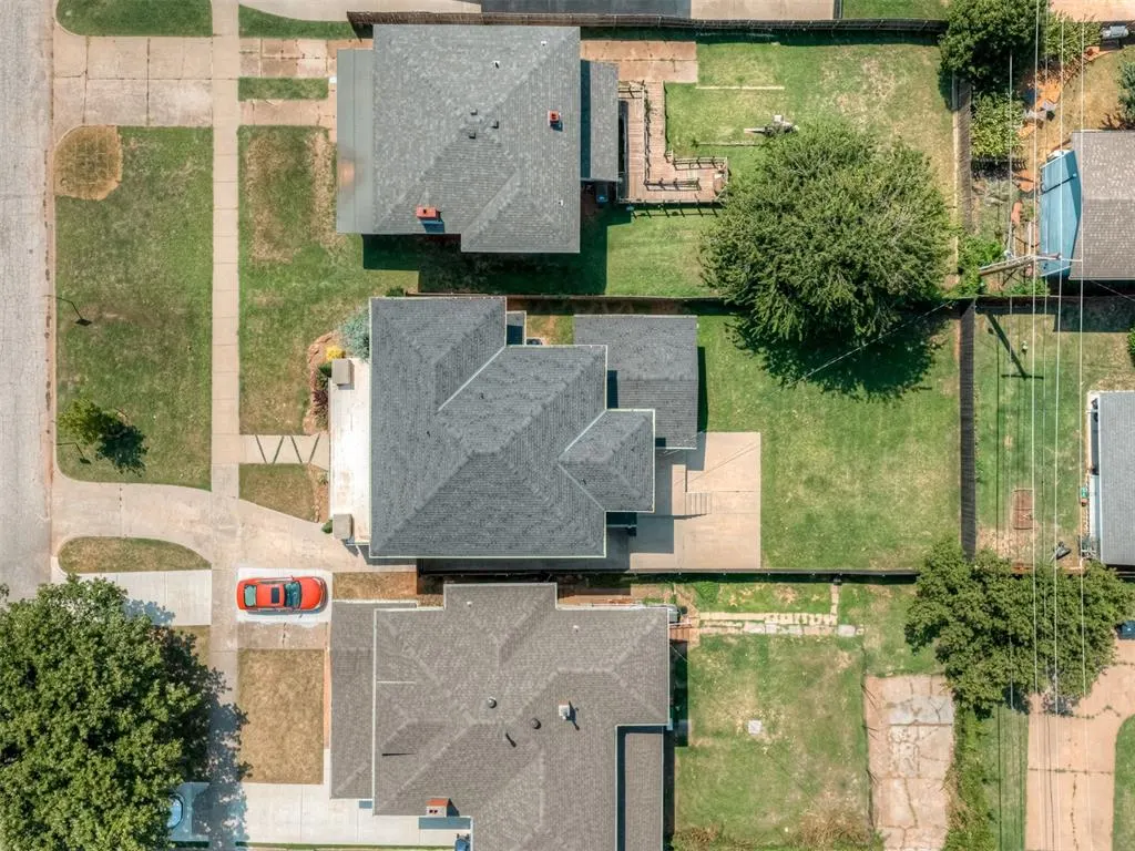 Photo 41 — 325 NE 14th Street, Oklahoma City, OK 73104