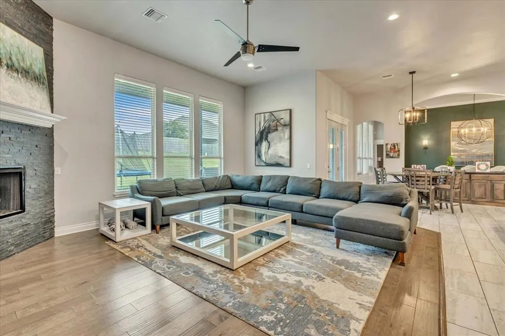Photo 2 — 14708 Winoma Drive, Oklahoma City, OK 73142