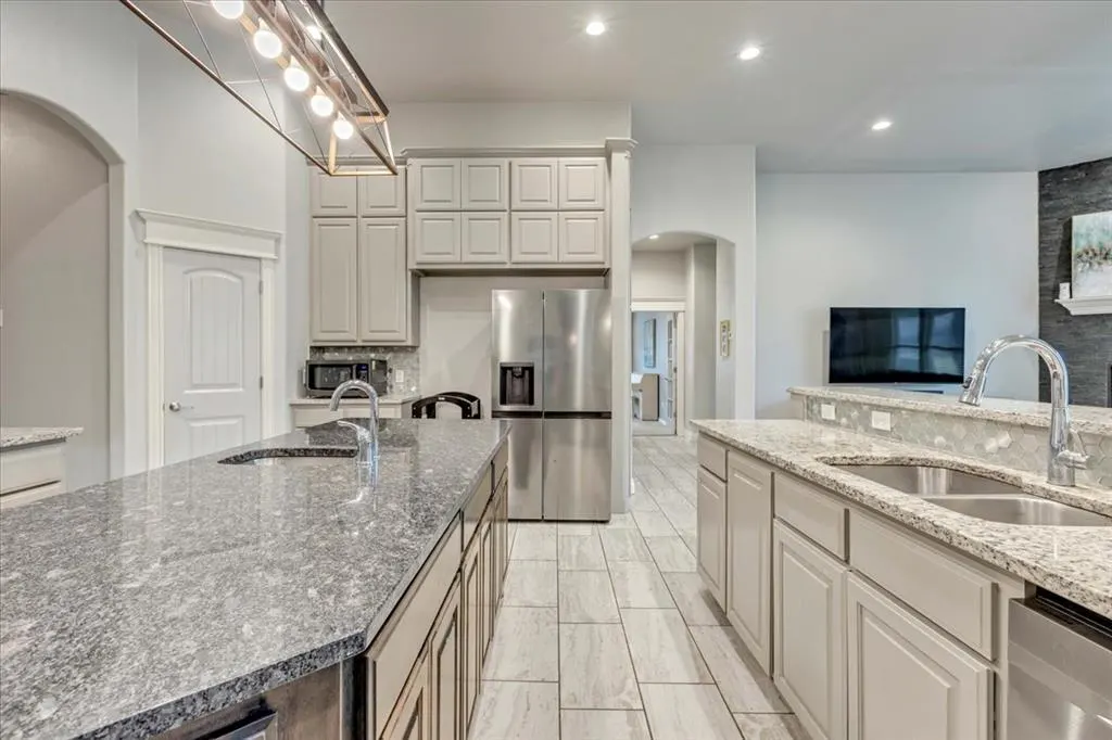 Photo 8 — 14708 Winoma Drive, Oklahoma City, OK 73142