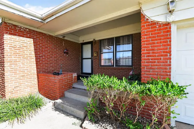 Photo 3 — 118 Sumner Drive, Altus, OK 73521