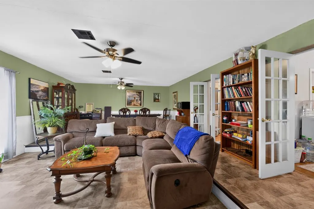 Photo 11 — 118 Sumner Drive, Altus, OK 73521
