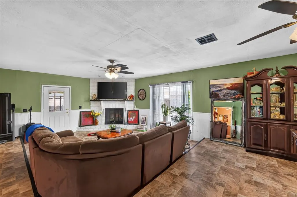 Photo 16 — 118 Sumner Drive, Altus, OK 73521