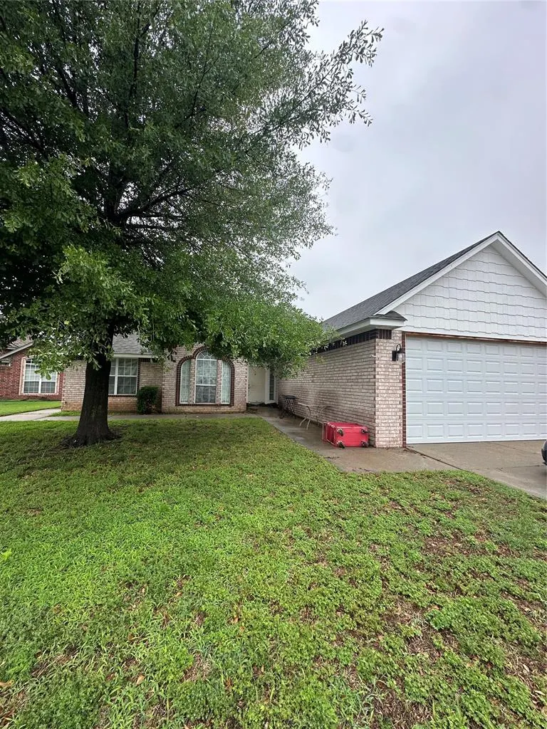 Photo 2 — 15621 Sandstone Terrace, Oklahoma City, OK 73170