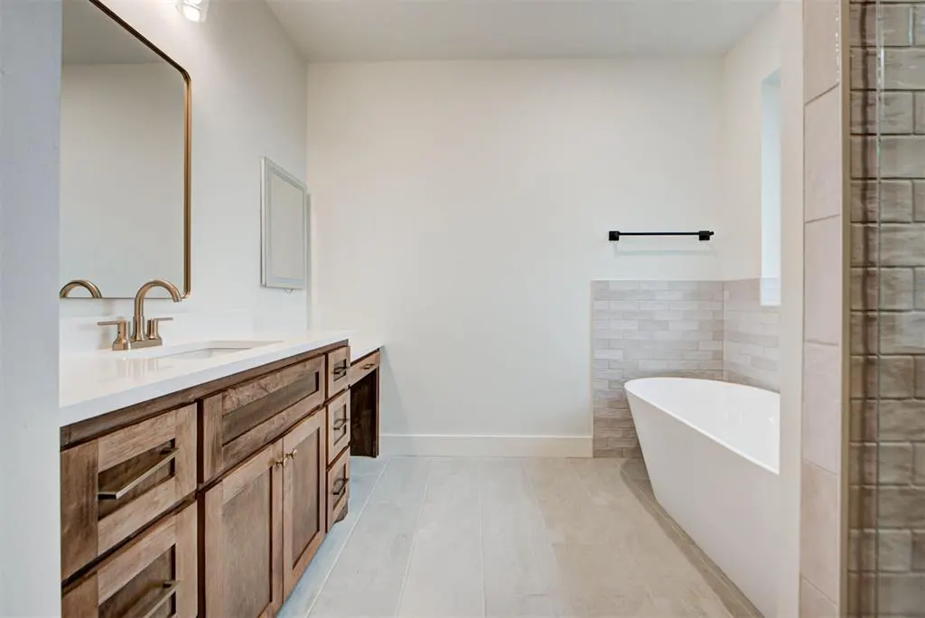 Photo 21 — 4102 Hawthorne Street, Piedmont, OK 73078