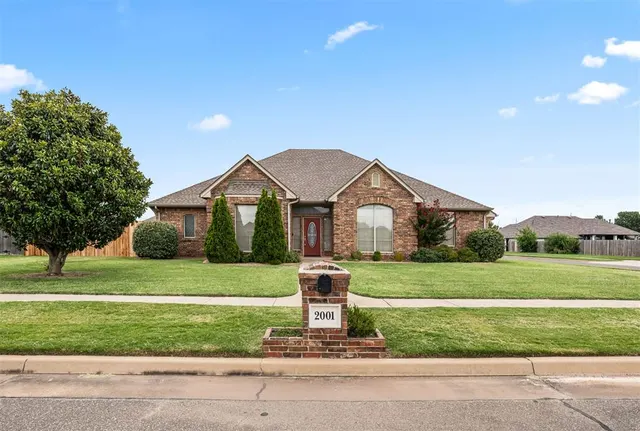 Photo 3 — 2001 SW 32nd Street, Oklahoma City, OK 73170