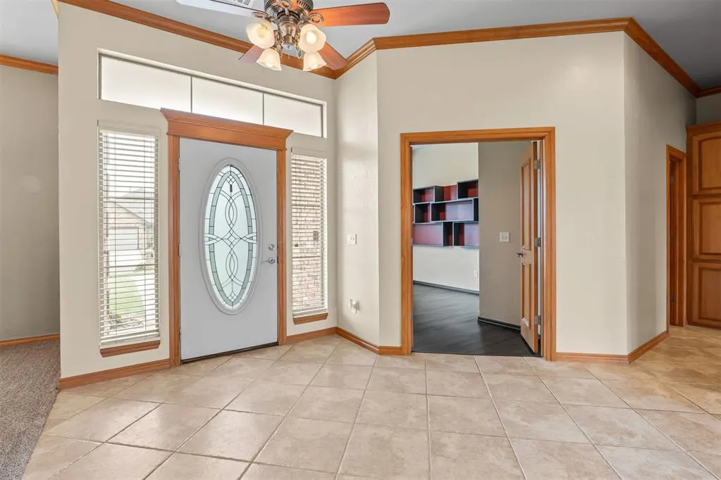 Photo 9 — 2001 SW 32nd Street, Oklahoma City, OK 73170