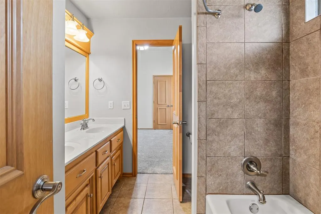 Photo 37 — 2001 SW 32nd Street, Oklahoma City, OK 73170