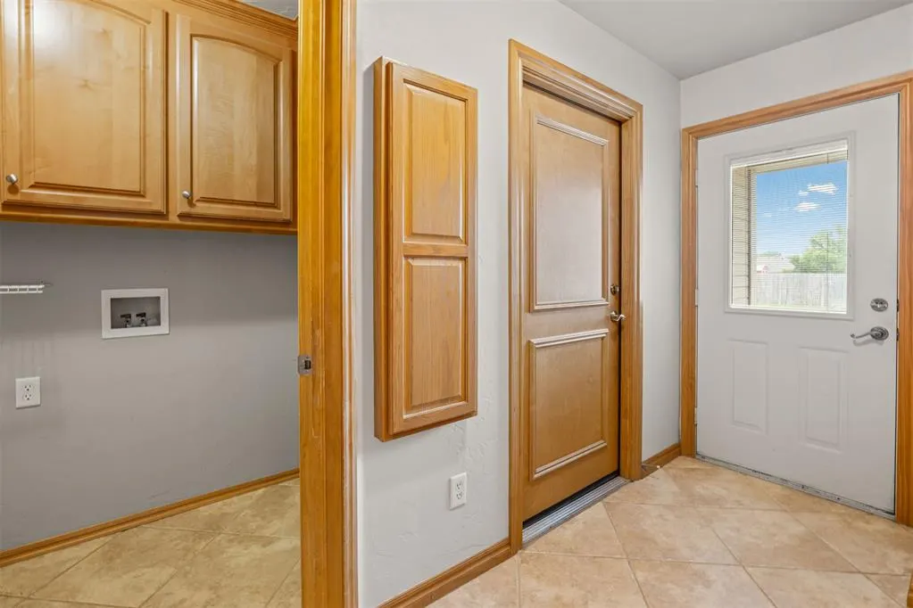 Photo 43 — 2001 SW 32nd Street, Oklahoma City, OK 73170