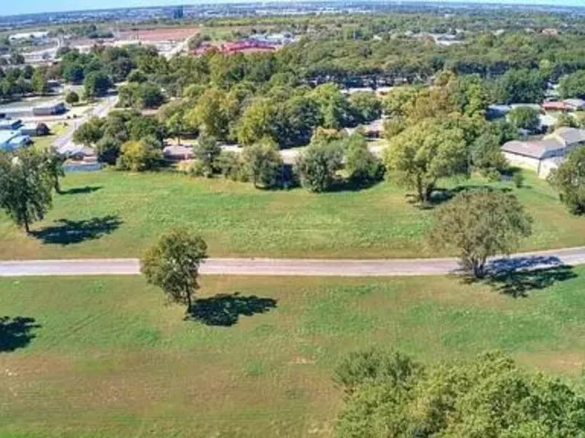 Photo 2 — 0000 Melrose Lane, Oklahoma City, OK 73107
