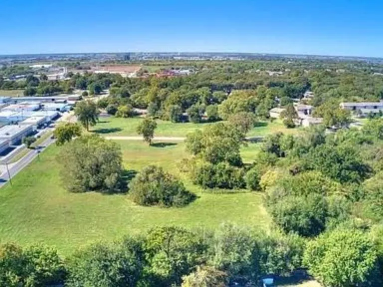 Photo 4 — 0000 Melrose Lane, Oklahoma City, OK 73107