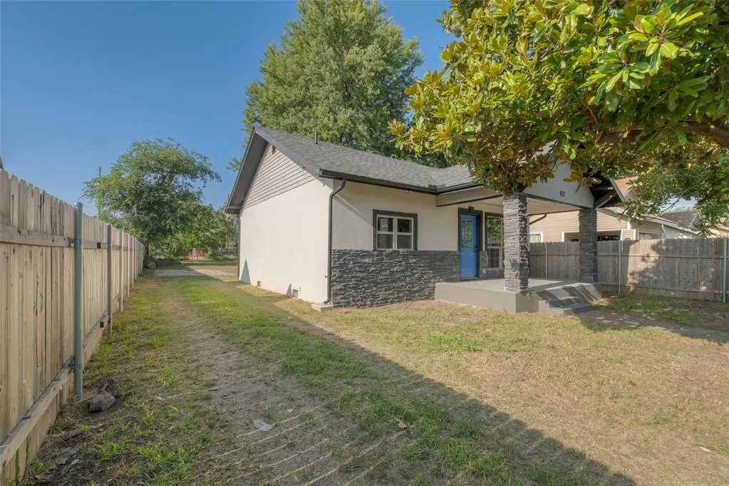Photo 4 — 422 SE 17th Street, Oklahoma City, OK 73129