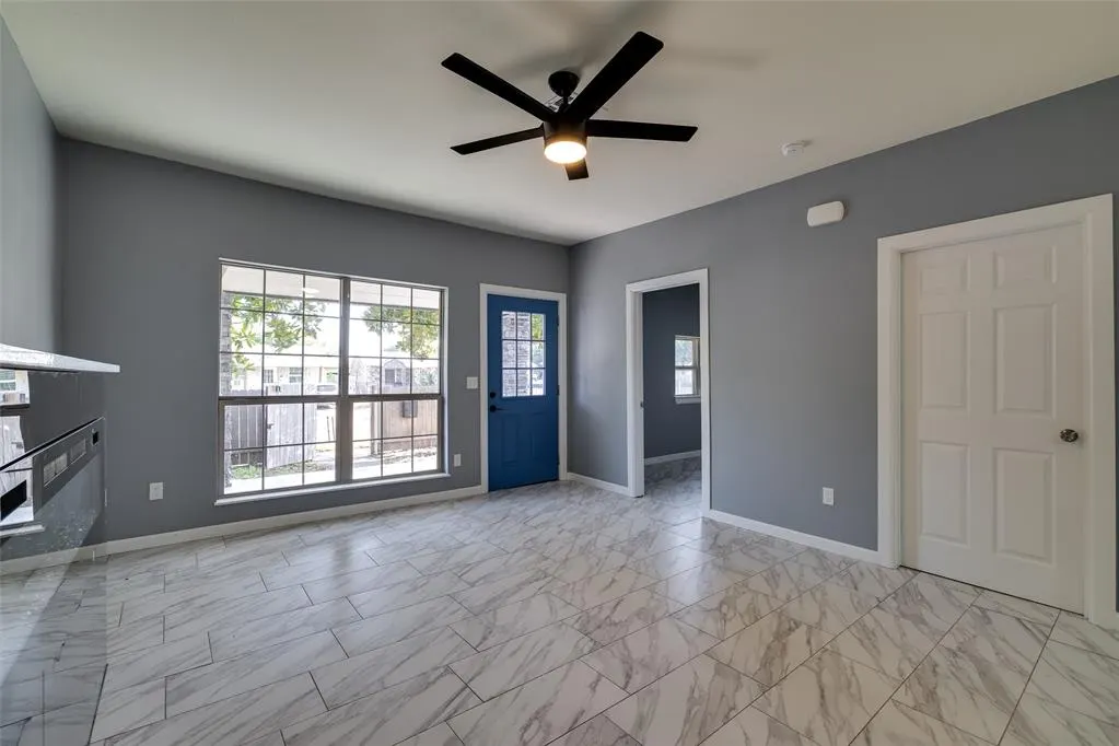 Photo 9 — 422 SE 17th Street, Oklahoma City, OK 73129