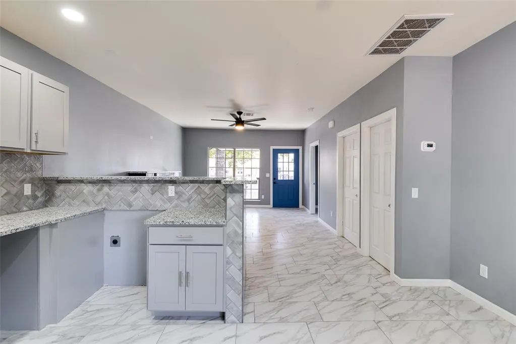 Photo 14 — 422 SE 17th Street, Oklahoma City, OK 73129