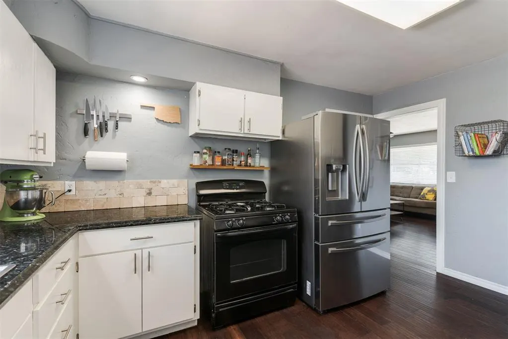 Photo 14 — 1519 Carlisle Court, Oklahoma City, OK 73120
