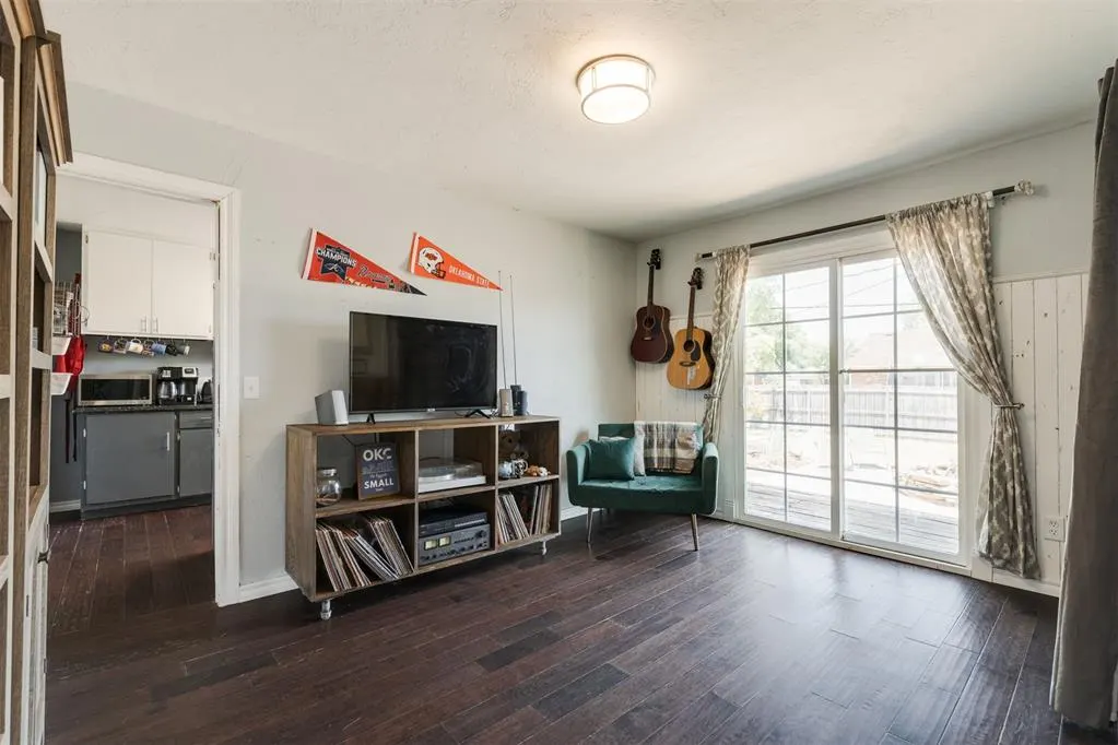 Photo 17 — 1519 Carlisle Court, Oklahoma City, OK 73120