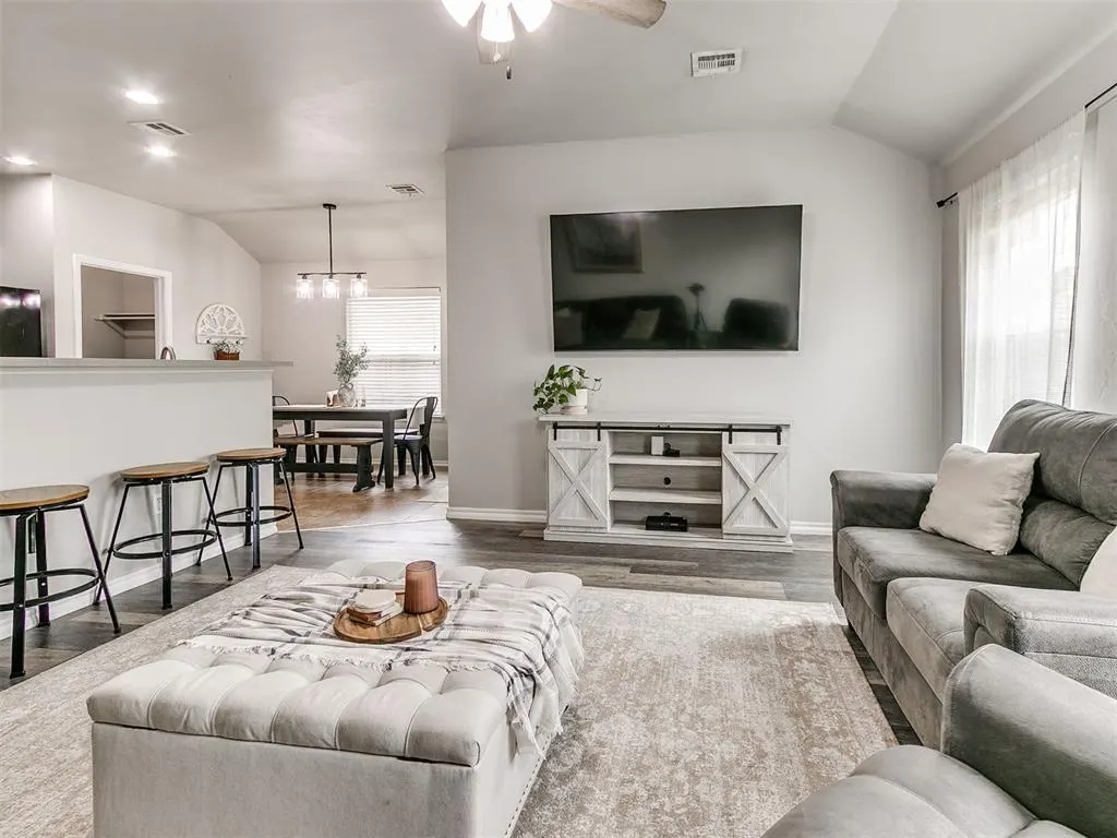 Photo 17 — 709 NE 20th Terrace, Newcastle, OK 73065