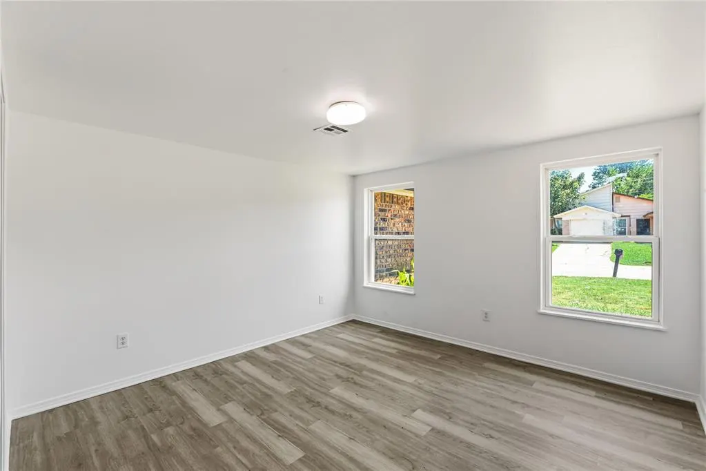 Photo 6 — 231 Windsor Way, Oklahoma City, OK 73110