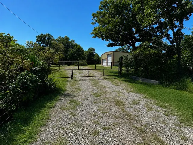 Photo 2 — 101921 S Highway 102 Highway, Wellston, OK 74881