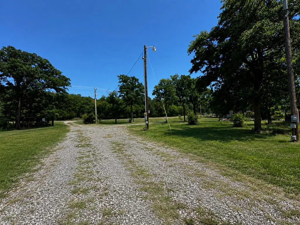 Photo 3 — 101921 S Highway 102 Highway, Wellston, OK 74881