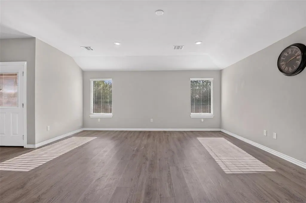 Photo 13 — 14409 Gravity Falls Lane, Oklahoma City, OK 73142