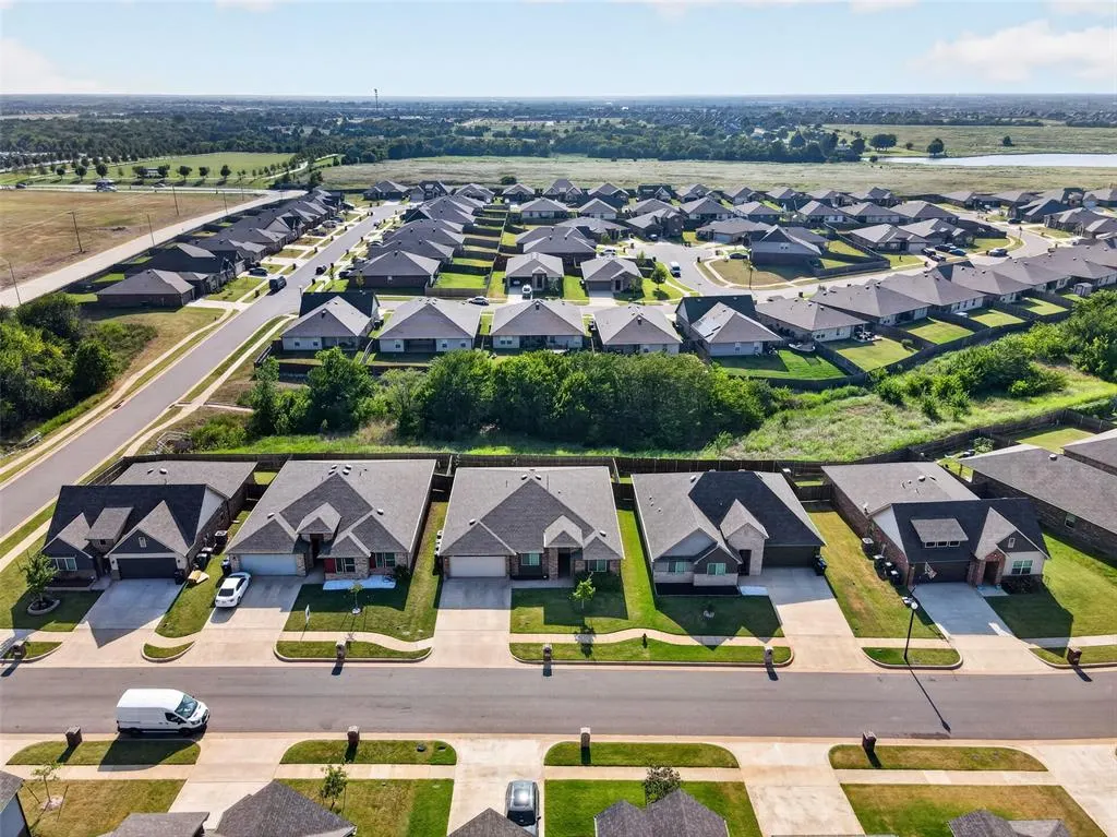 Photo 36 — 14409 Gravity Falls Lane, Oklahoma City, OK 73142
