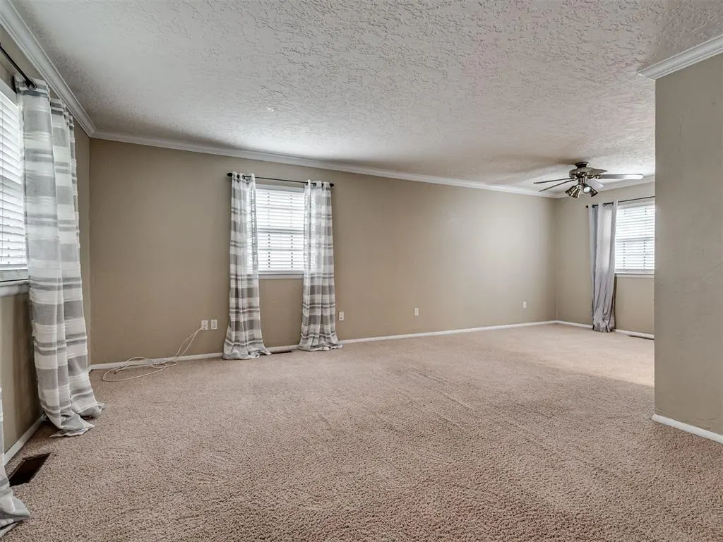 Photo 8 — 823 W Adams Street, Purcell, OK 73080