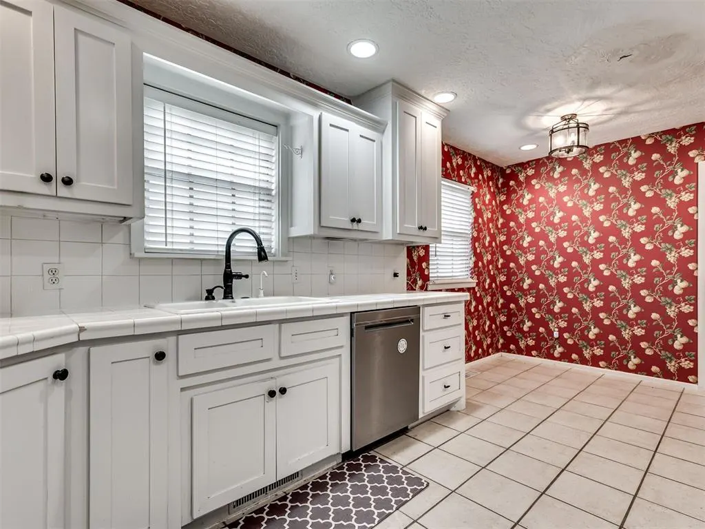 Photo 11 — 823 W Adams Street, Purcell, OK 73080