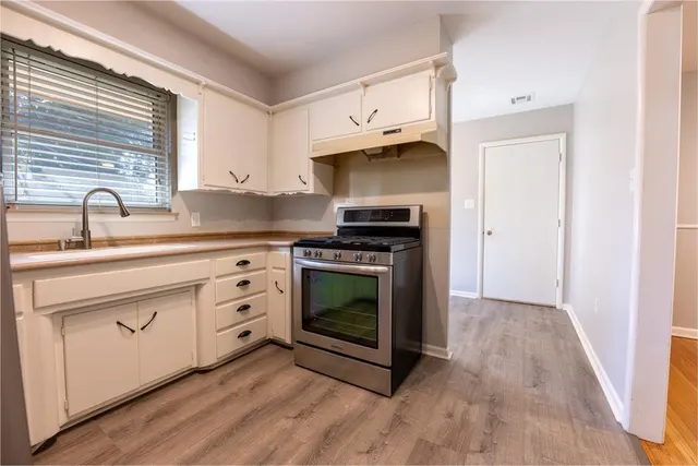 Photo 8 — 2505 Robin Road, Midwest City, OK 73110