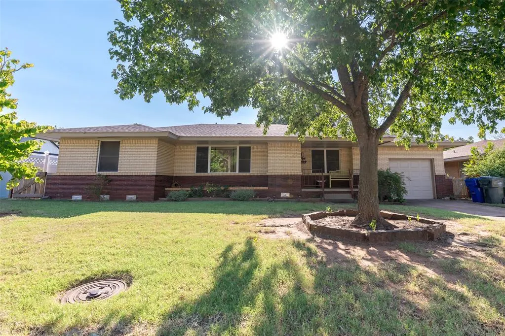 Front exterior — 2505 Robin Road, Midwest City, OK 73110