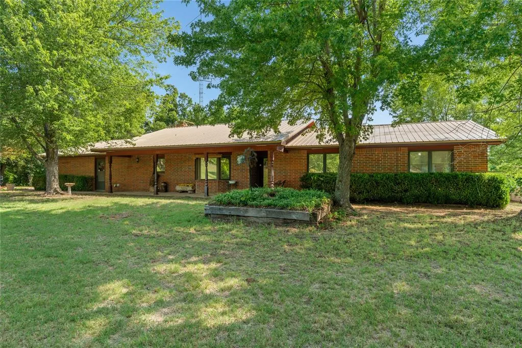 Photo 6 — 2025 Cherokee Drive, Calumet, OK 73014