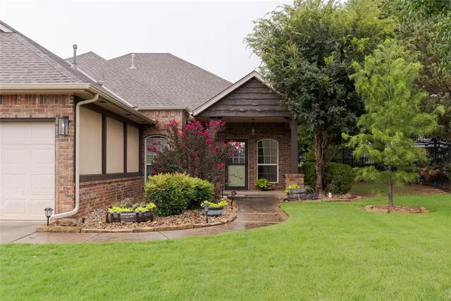 Front exterior — 1309 Glen Cove Drive, Edmond, OK 73003