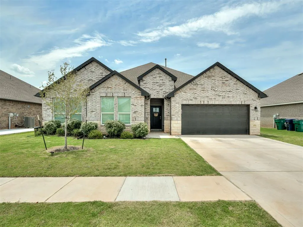 Front exterior — 2517 Kathleens Crossing, Yukon, OK 73099