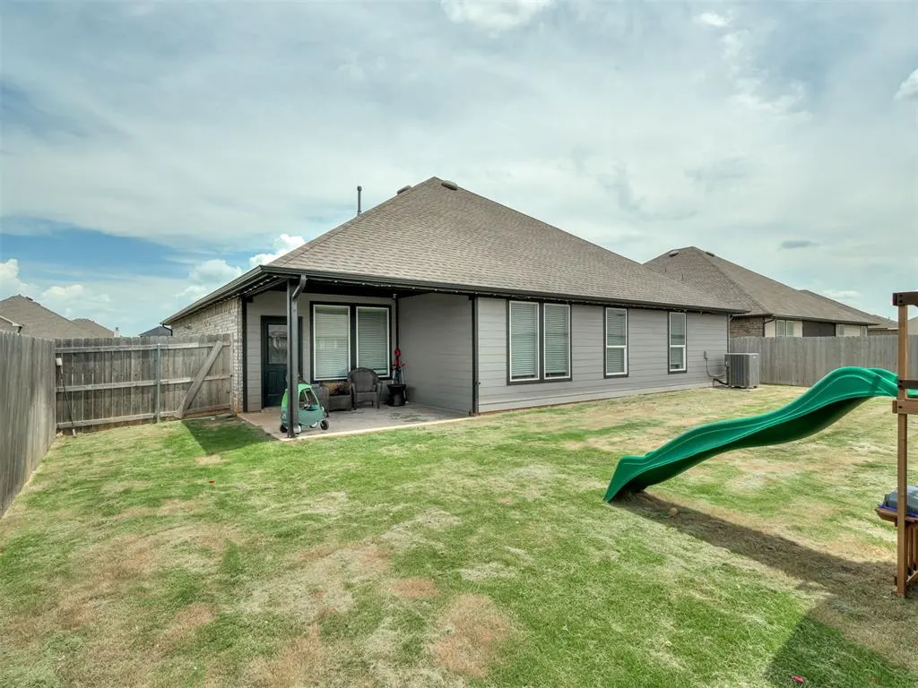Photo 28 — 2517 Kathleens Crossing, Yukon, OK 73099