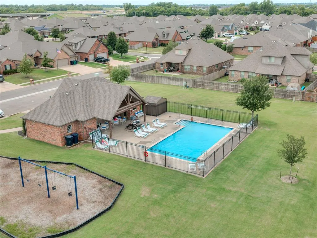 Photo 35 — 2517 Kathleens Crossing, Yukon, OK 73099