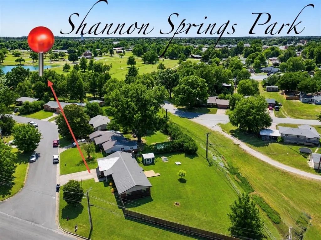 Photo 3 — 2 Shannon Drive, Chickasha, OK 73018