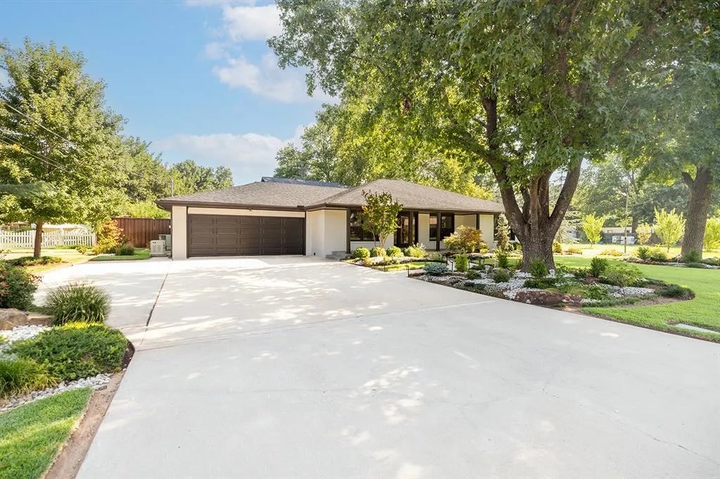 Photo 4 — 1305 E Lawrence Street, Wynnewood, OK 73098