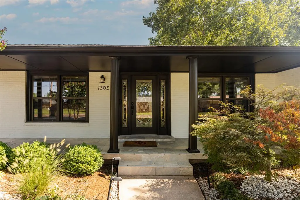 Photo 6 — 1305 E Lawrence Street, Wynnewood, OK 73098