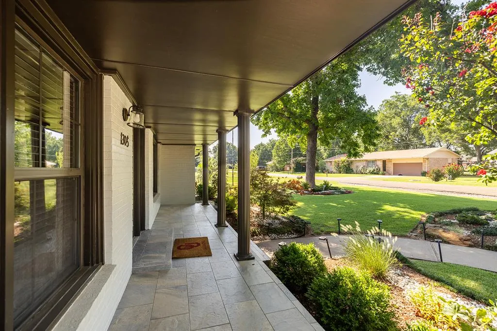 Photo 7 — 1305 E Lawrence Street, Wynnewood, OK 73098