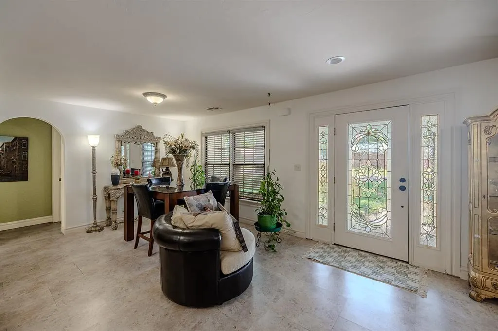 Photo 11 — 1305 E Lawrence Street, Wynnewood, OK 73098