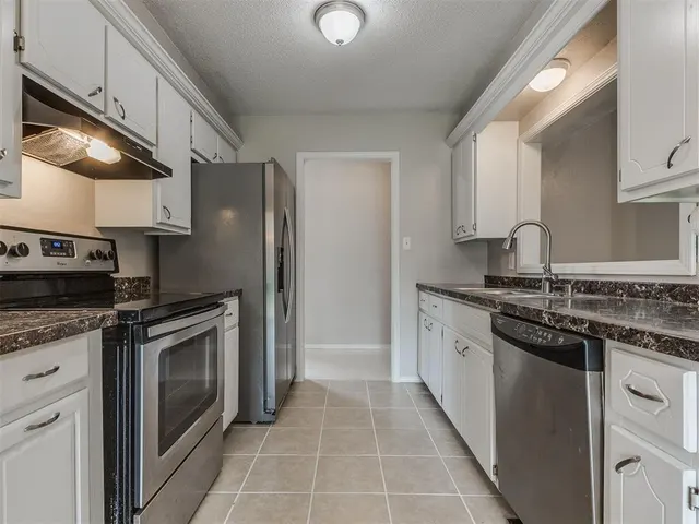 Photo 6 — 1638 Sheffield Drive, Norman, OK 73071